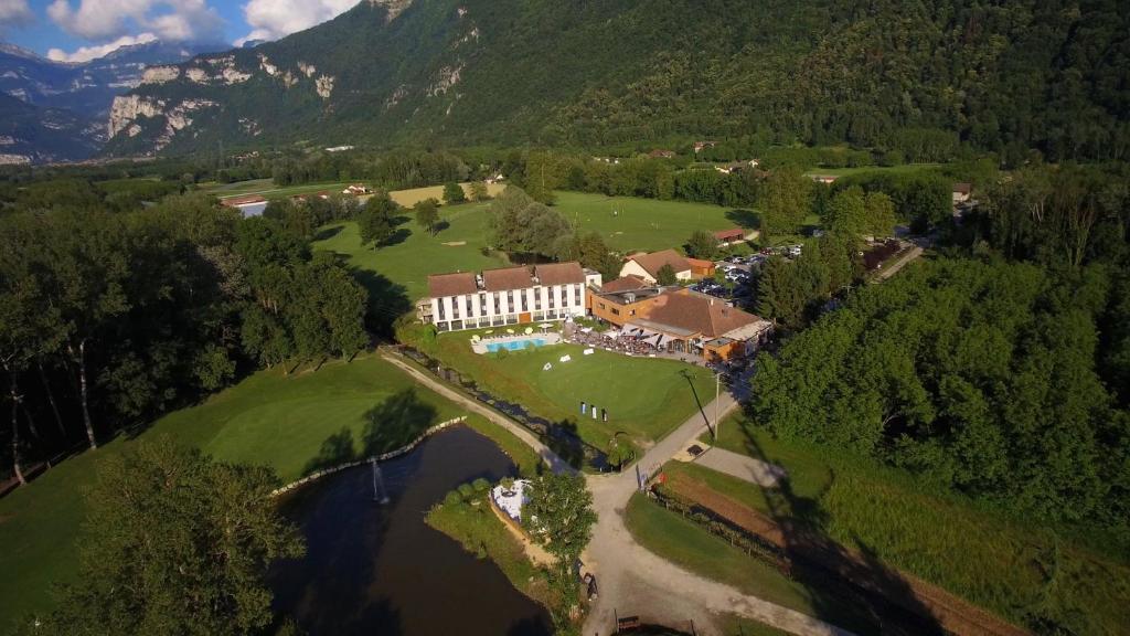 Hôtel Golf Hôtel Grenoble Charmeil 154, Impasse Grande Grange 38210 Saint-Quentin-sur-Isère