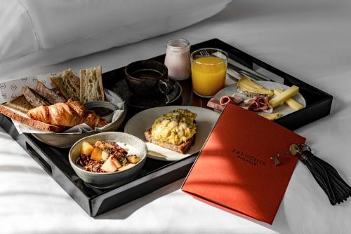 Grand Pigalle Hotel