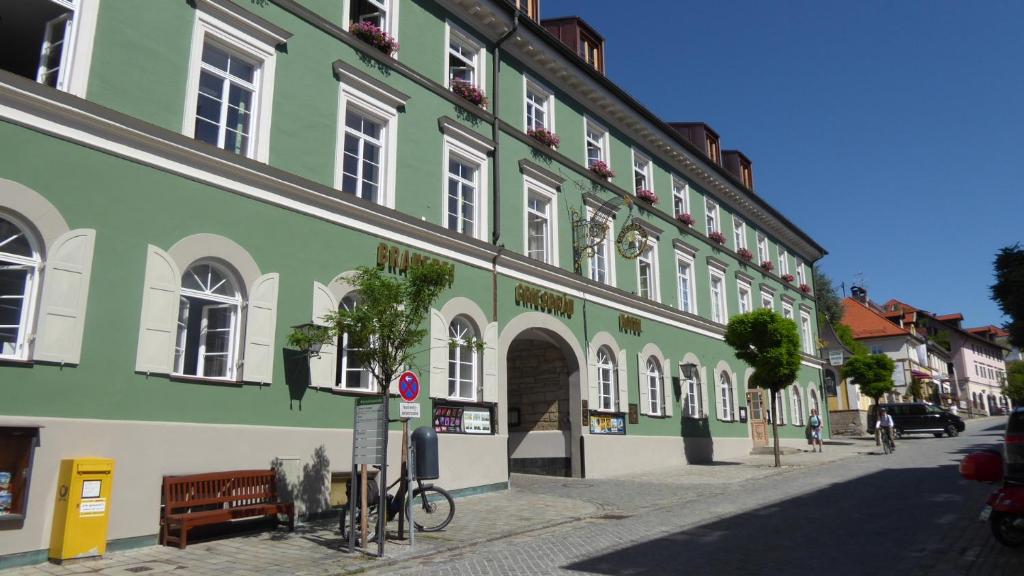 Griesbräu zu Murnau Obermarkt 37, 82418 Murnau am Staffelsee