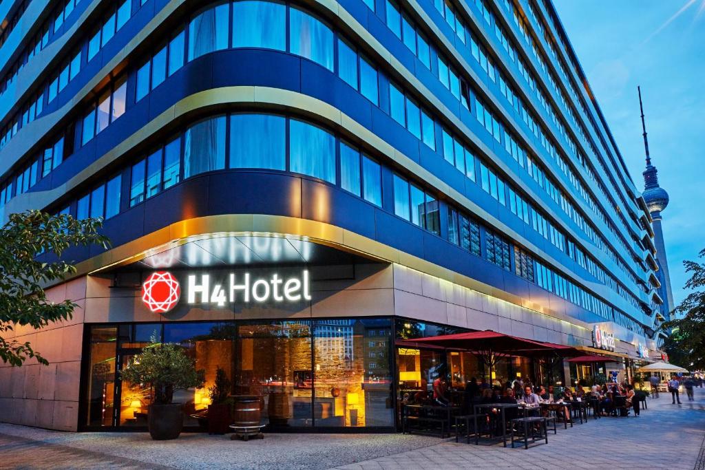 H4 Hotel Berlin Alexanderplatz Karl-Liebknecht-Strasse 32, 10178 Berlin