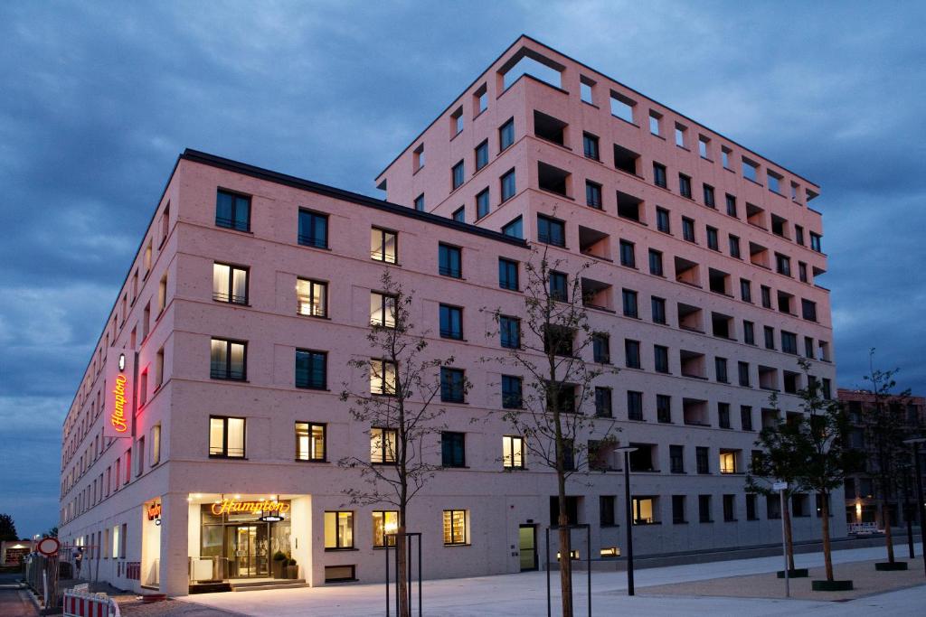 Hampton By Hilton Regensburg Johanna-Dachs-Strasse 10, BY 93055 Ratisbonne