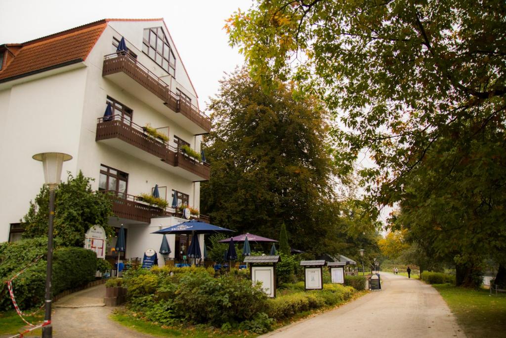 Hôtel Hotel Haus am See Parkstraße 52, 32105 Bad Salzuflen