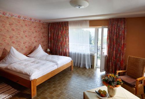 Hôtel Hotel Haus Kylltal Dorfstrasse 4 Zendscheid