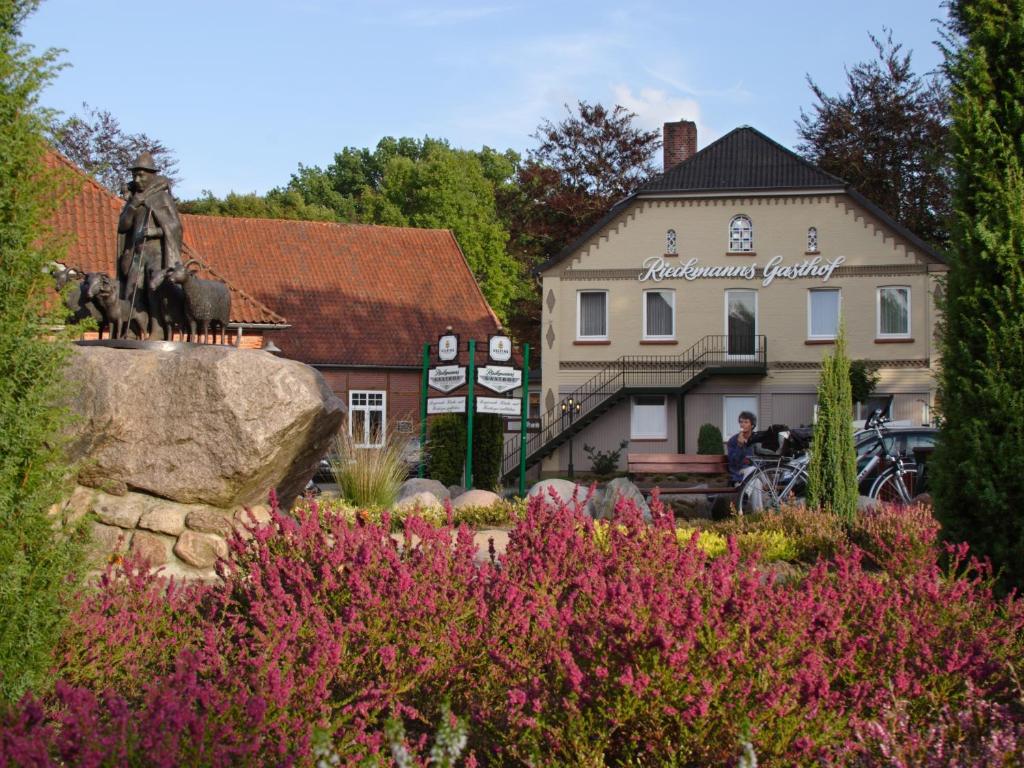 Hôtel Heidehotel Rieckmann Kirchweg 1 29646 Bispingen