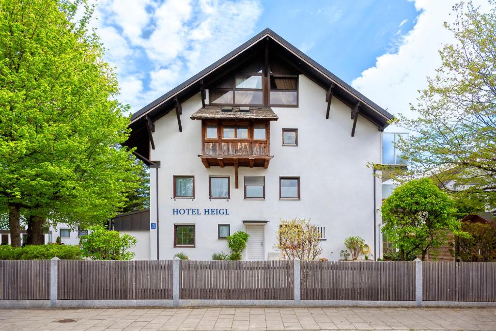 Hôtel Hotel Heigl Bleibtreustr. 15, 81479 Munich