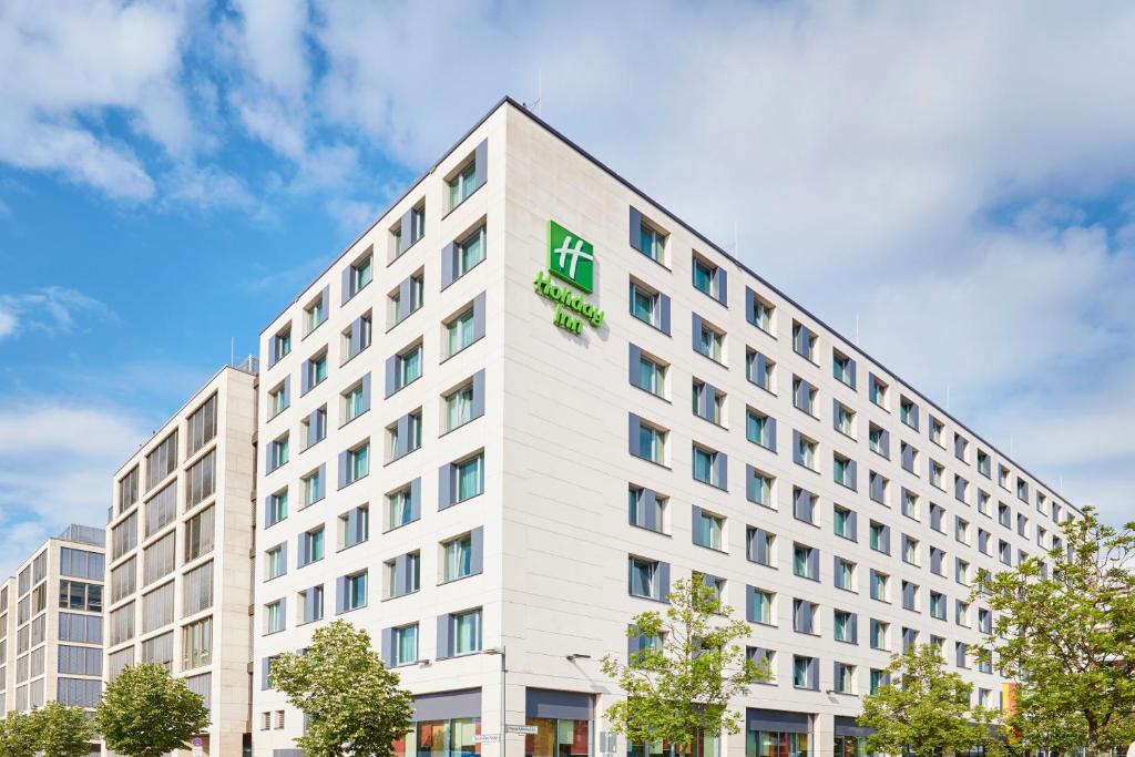 Holiday Inn Berlin City East Side, an IHG Hotel Wanda-Kallenbach-Strasse, 10243 Berlin