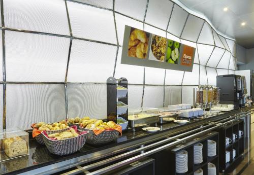 Holiday Inn Express Lisbon Alfragide, an IHG Hotel
