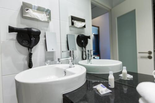Holiday Inn Express - Marseille Airport, an IHG Hotel