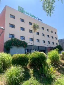 Holiday Inn Express - Marseille Airport, an IHG Hotel