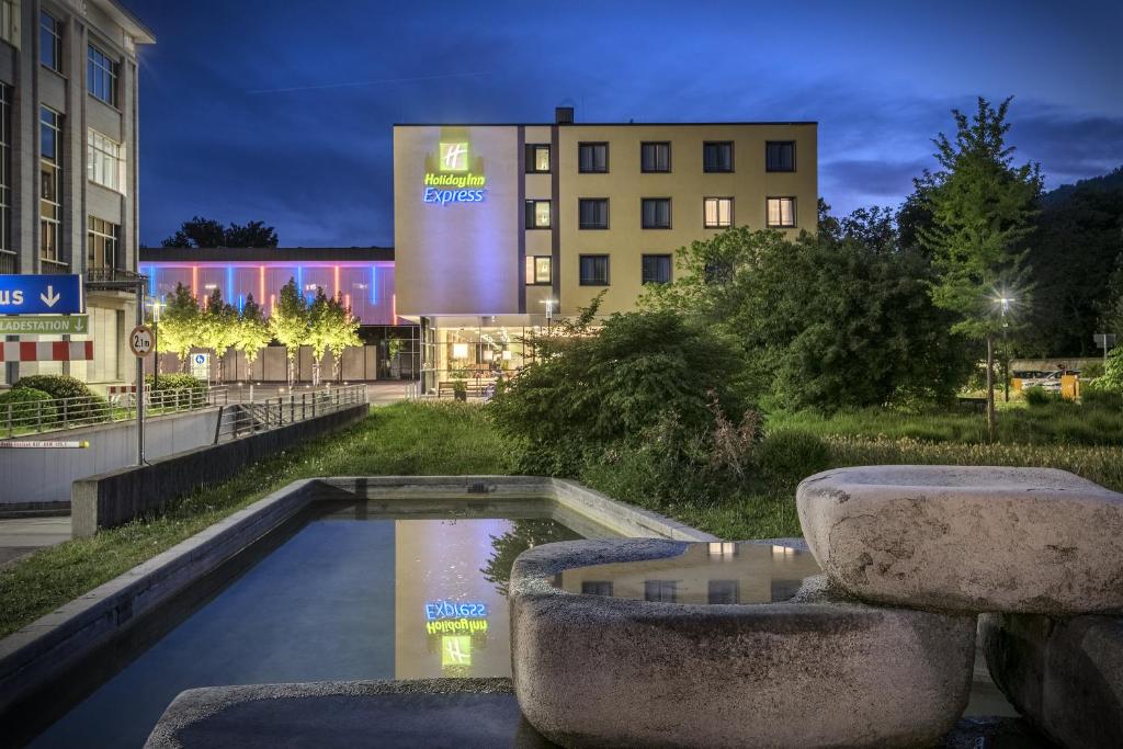 Hôtel Holiday Inn Express Singen, an IHG Hotel Am Schlossgarten 5 78224 Singen