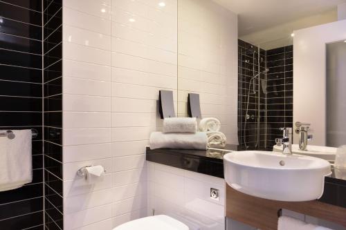 Holiday Inn Express Toulon - Est, an IHG Hotel