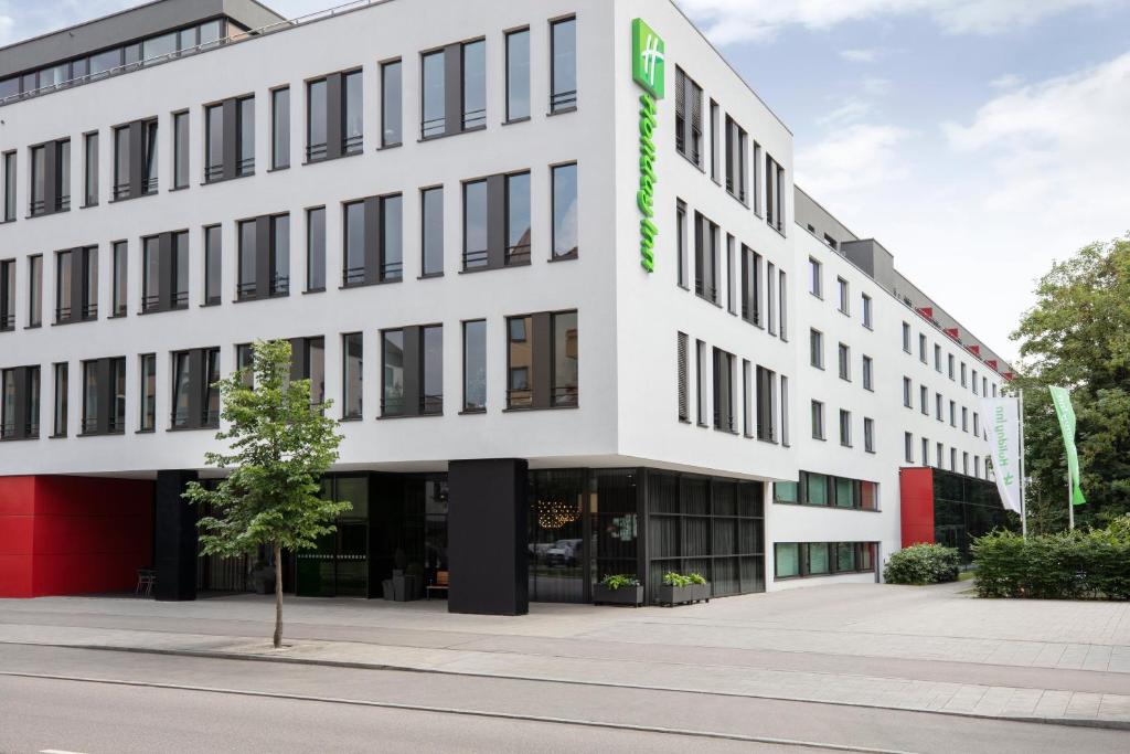 Hôtel Holiday Inn Munich - Westpark, an IHG Hotel Albert-Rosshaupter-Strasse 45 81369 Munich