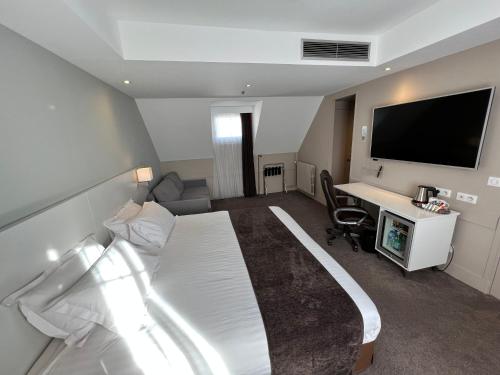Holiday Inn Paris-Auteuil, an IHG Hotel