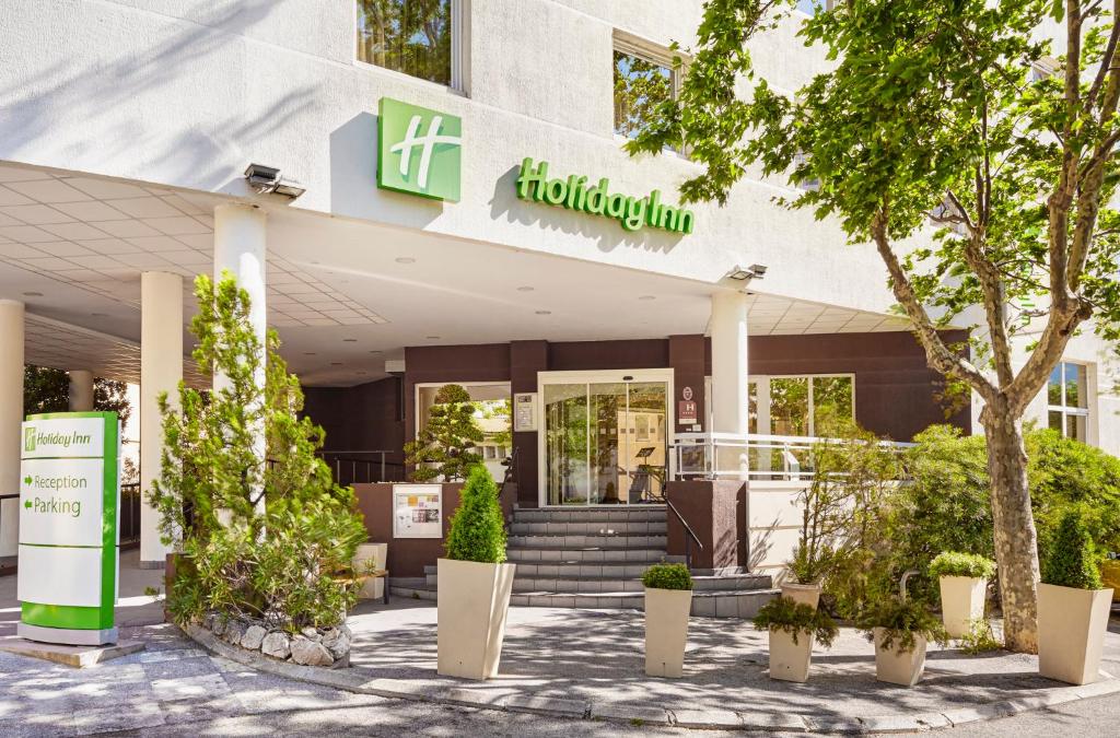 Holiday Inn Toulon City Centre, an IHG Hotel 1, Avenue Rageot De La Touche, 83000 Toulon