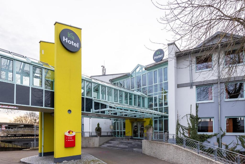 Hôtel Hotel Holledau An der Autobahn 1, 85301 Geisenhausen