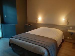 Hôtel Hostellerie de la Poterne 2 bis rue de l'Eperon 22510 Moncontour Bretagne