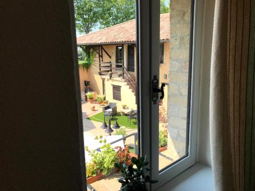 HOSTELLERIE DES BICHONNIERES