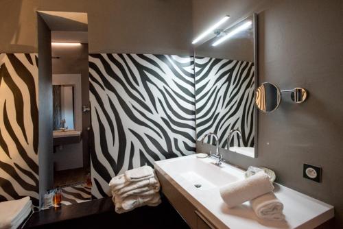 Hostellerie Le Castellas - Les Collectionneurs