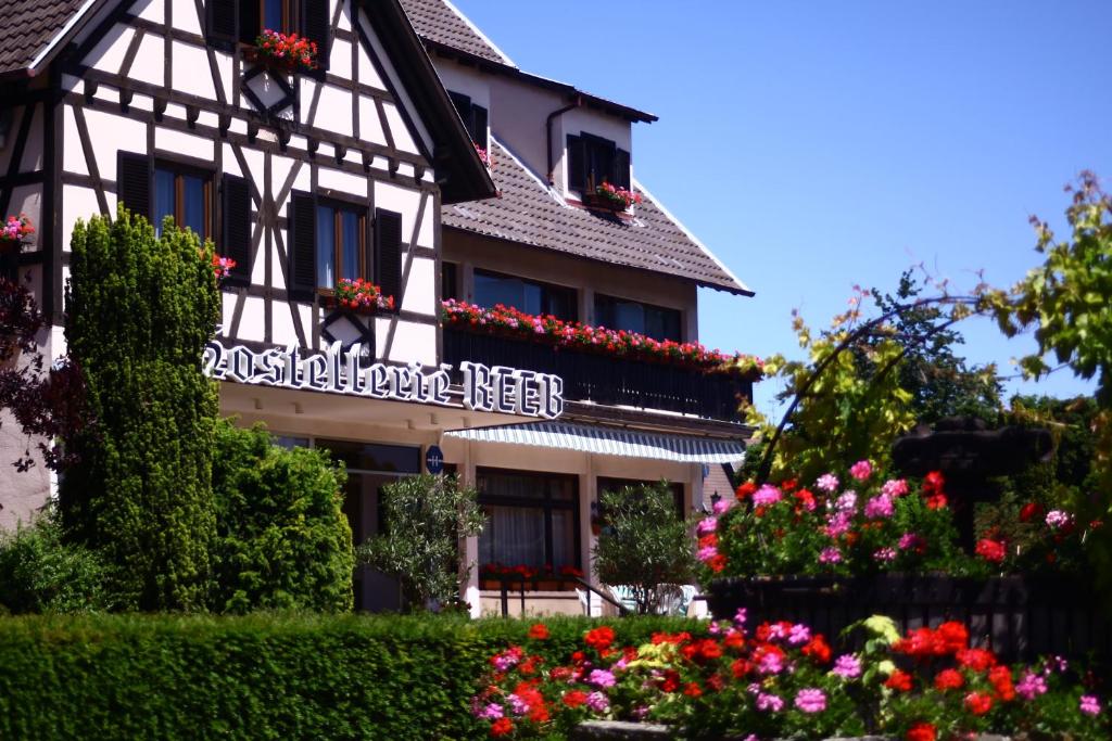 Hôtel Hostellerie Reeb (Room Service disponible) 2 Rue Albert Schweitzer 67520 Marlenheim