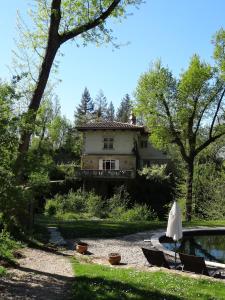 Hôtel Hostellerie Restaurant Les Gorges de l'Aveyron Lieu dit Le Bugarel 82800 Bruniquel Midi-Pyrénées