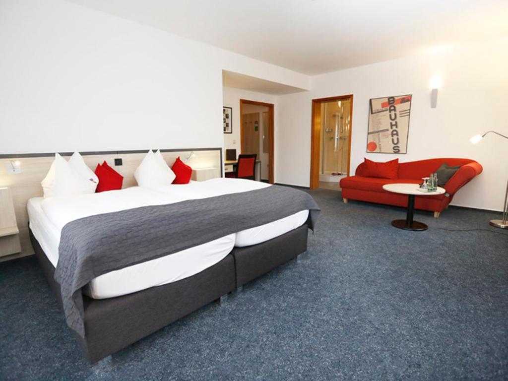 Hotel 7 Säulen GmbH Ebertallee 66, 06846 Dessau