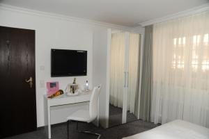 Hotel Adler - Weil am Rhein / Basel