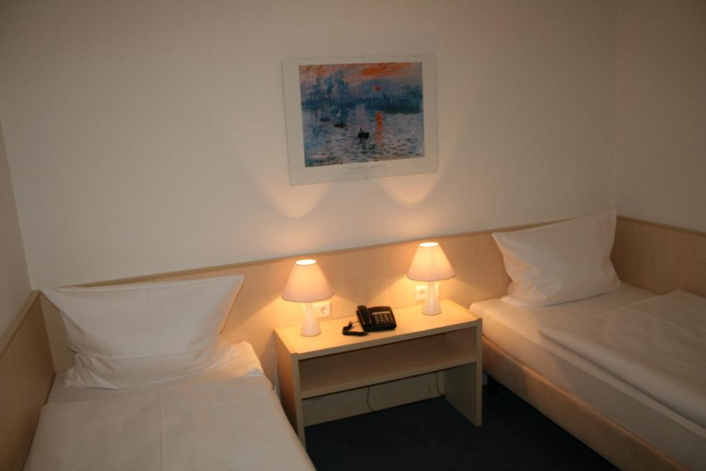 Hotel am Bad Uhlbergstr. 7, 73734 Esslingen am Neckar