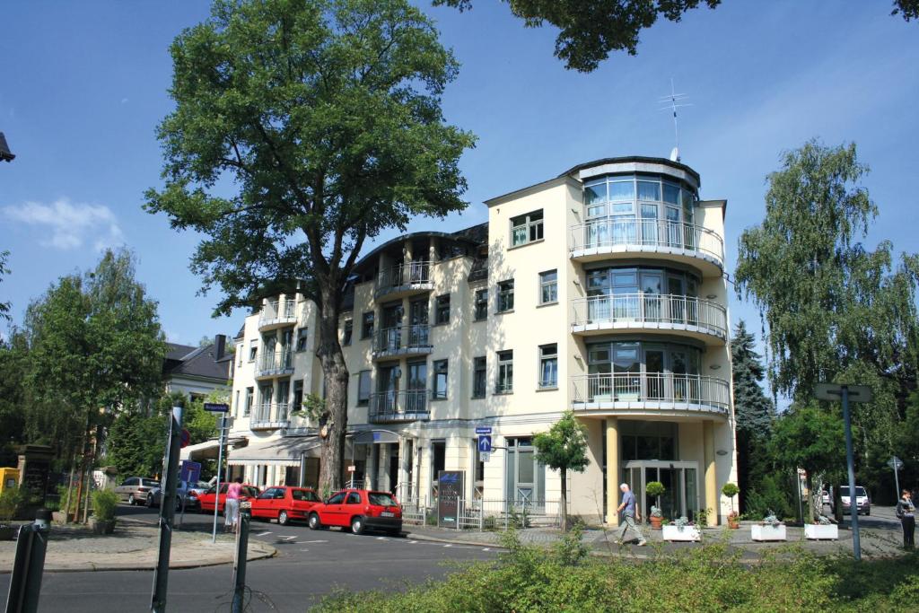 Hotel Am Blauen Wunder Loschwitzer Str. 48, 01309 Dresde