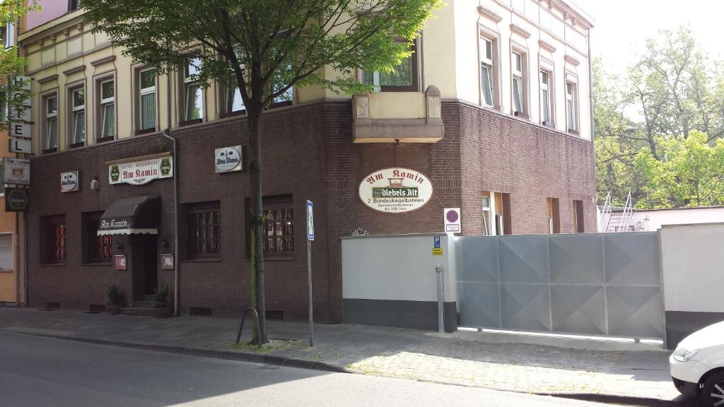 Hotel Am Kamin Wolfstraße 33, 47169 Duisbourg