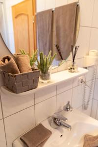 Hôtel Hotel am Ludwigskanal Alte Salzstraße 12 90530 Wendelstein Bavière