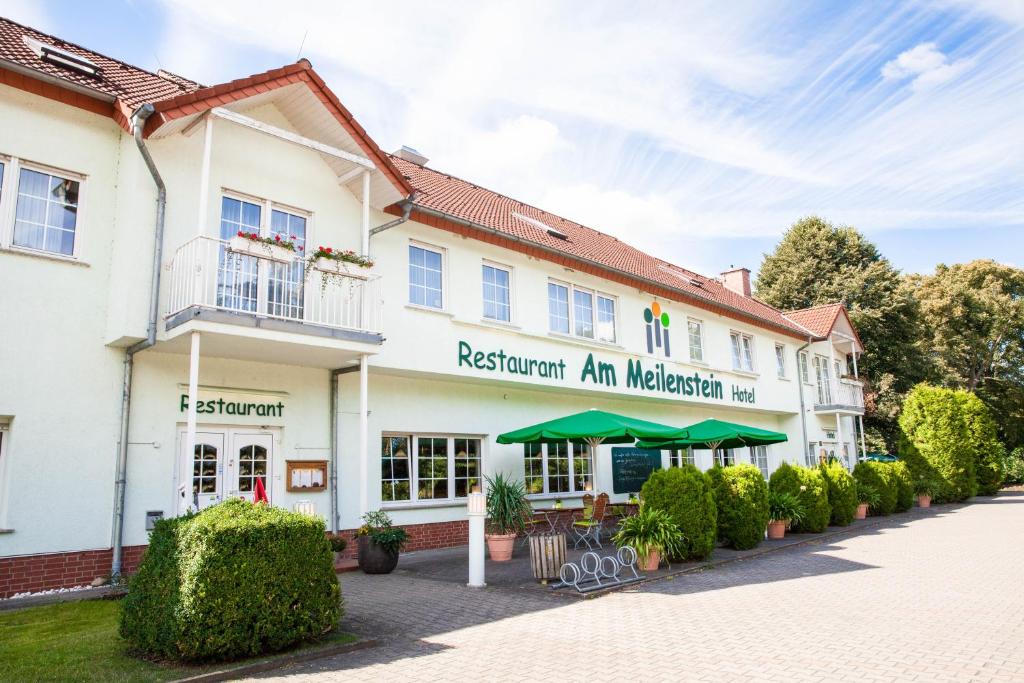 Hotel Am Meilenstein Dunkelforth 3, 39307 Dunkelforth