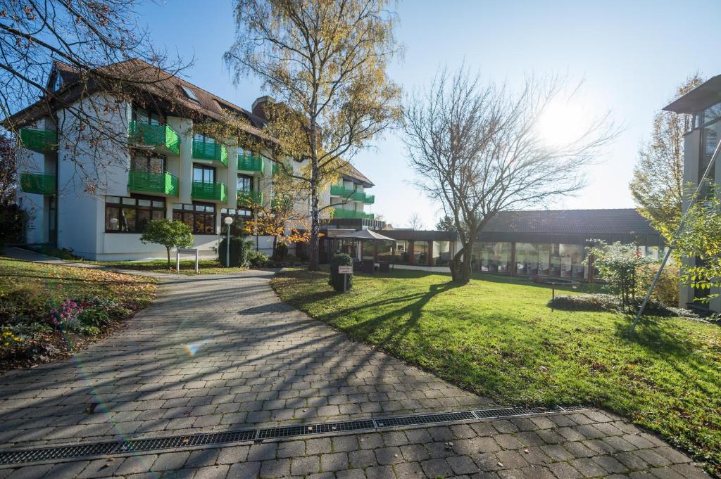 Hotel am Schlossberg Hildrizhauserstr. 29, 71083 Herrenberg