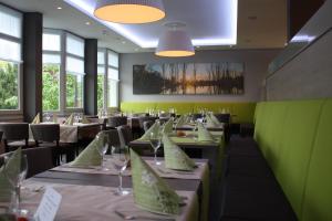 Hôtel Hotel am Schlossberg Hildrizhauserstr. 29 71083 Herrenberg Bade-Wurtemberg