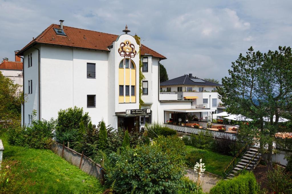 Hotel Am Sonnenhang Aspenstraße 6, 34128 Cassel