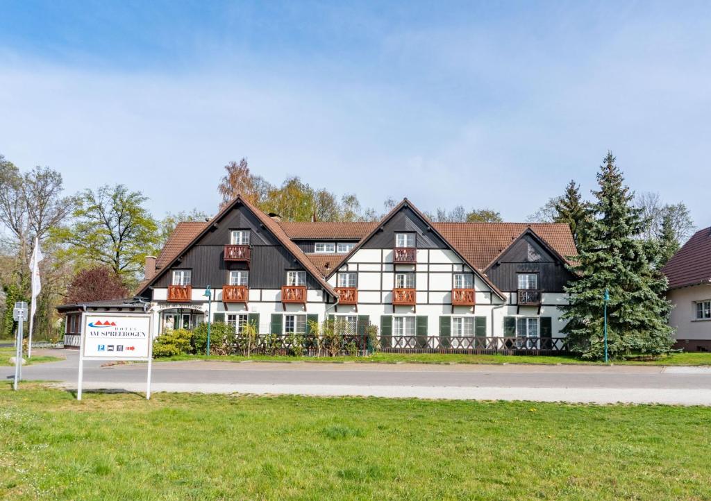 Hotel am Spreebogen Ringchaussee 140, 03096 Kolonie