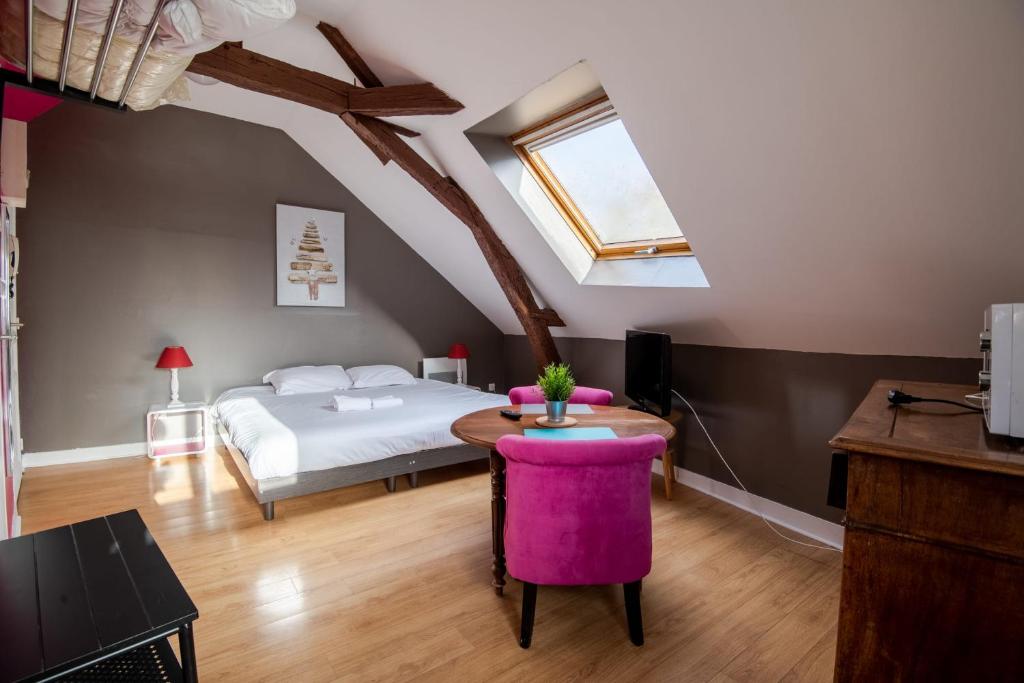HOTEL AMBASSADEUR