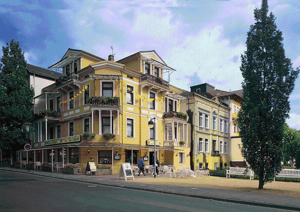 Hôtel Hotel an der Hauptallee Kaiserplatz 1-2 31812 Bad Pyrmont