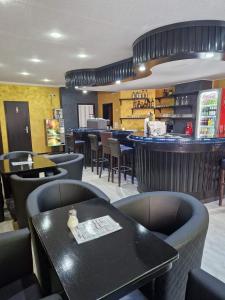 Hotel Annis M&P