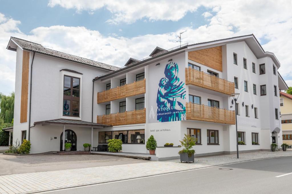 Hôtel Hotel Antoniushof Ernst-Hatz-Str. 2 94099 Ruhstorf