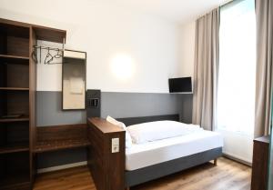 Hotel Apadana Frankfurt