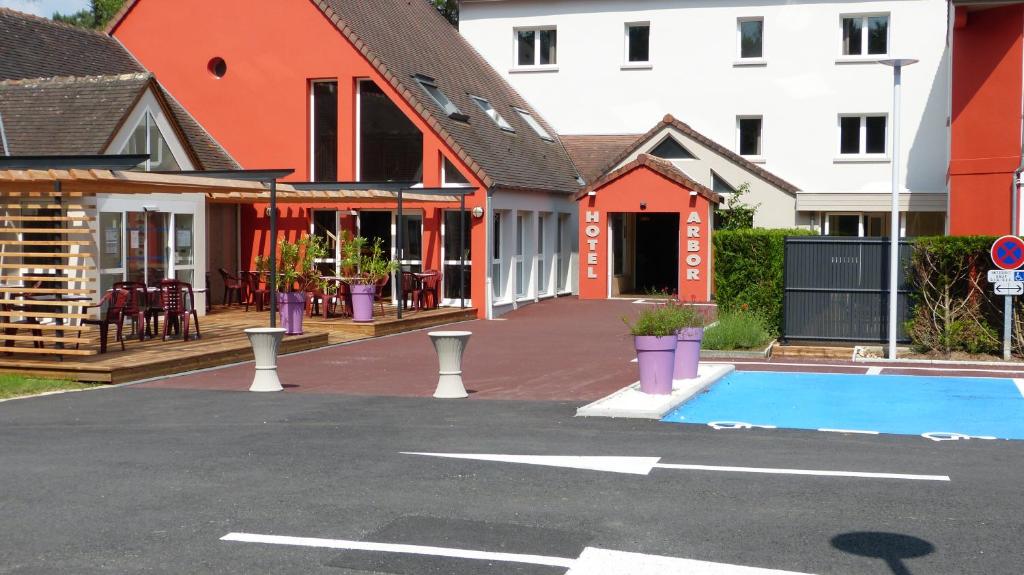 Hotel ARBOR - Les Hunaudieres - Le Mans Sud - Mulsanne 158 route de Tours, 72230 Mulsanne