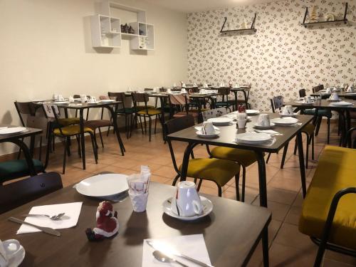 Hotel Arc-En-Ciel Colmar Contact Hotel