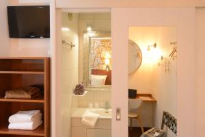 Hotel Arc-En-Ciel Colmar Contact Hotel