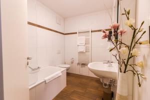 Hôtel Hotel Arooma Pferdeschwemmgasse 1+3 85435 Erding Bavière