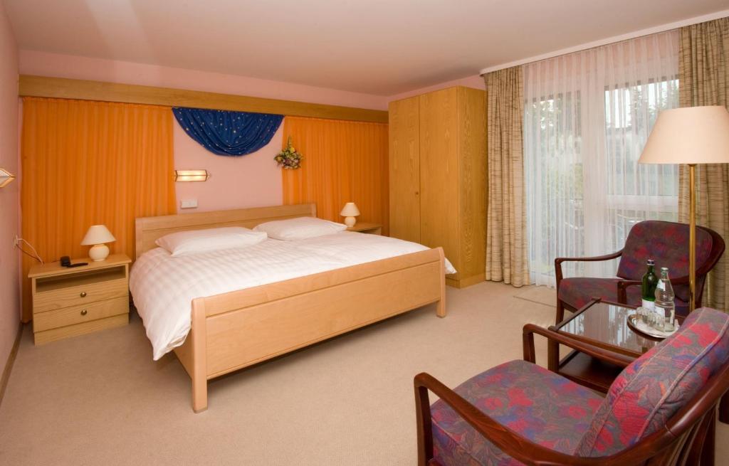 Hôtel Hotel Ascona Thürachstraße 11 79189 Bad Krozingen