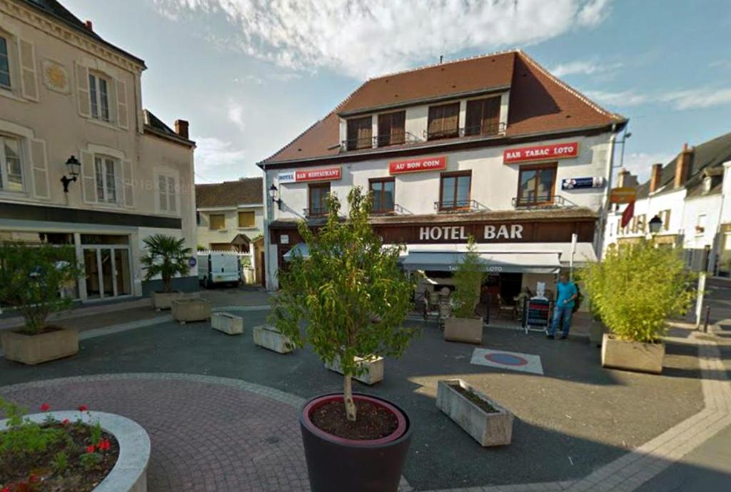 Hotel Au Bon Coin 41 Rue nationale, 28220 Cloyes-sur-le-Loir