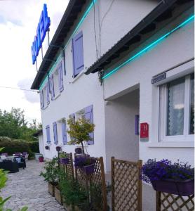 Hôtel Hotel au Charme du Levat Sortie 58, RD820 Lieu-dit Le Levat 46170 Saint Paul de Loubressac Midi-Pyrénées