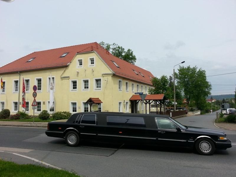 Hôtel Hotel Ausspann Großlugaer Straße 1 01809 Heidenau