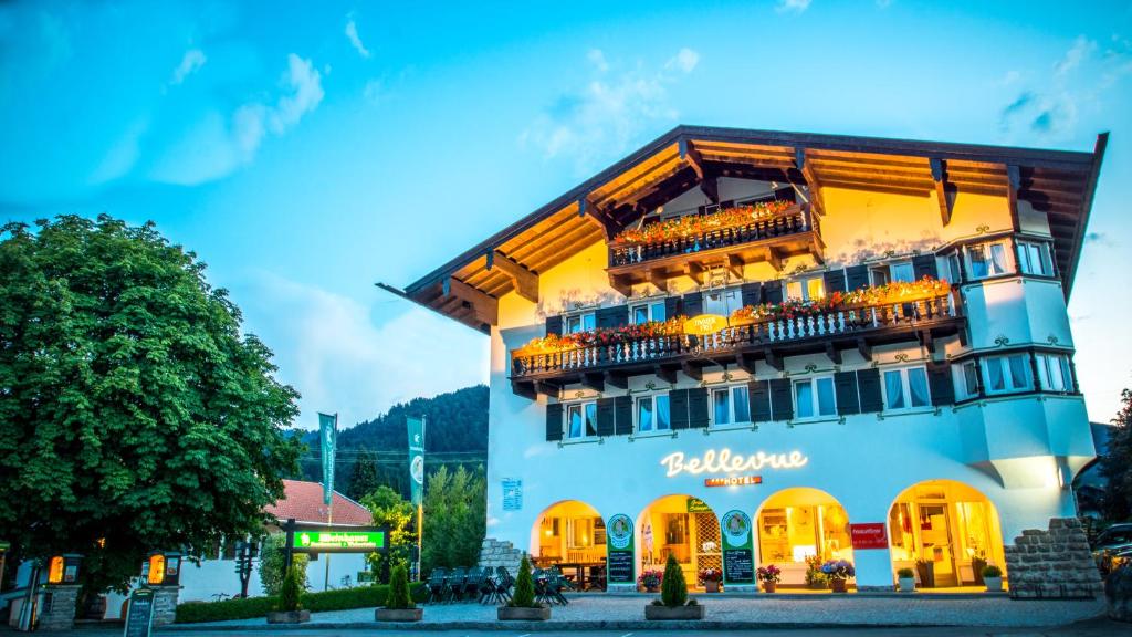 Hotel Bellevue Hirschbergstr. 22, 83707 Bad Wiessee