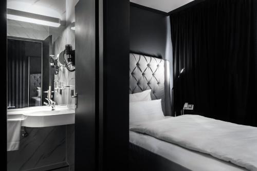 Hotel Belmont Classic
